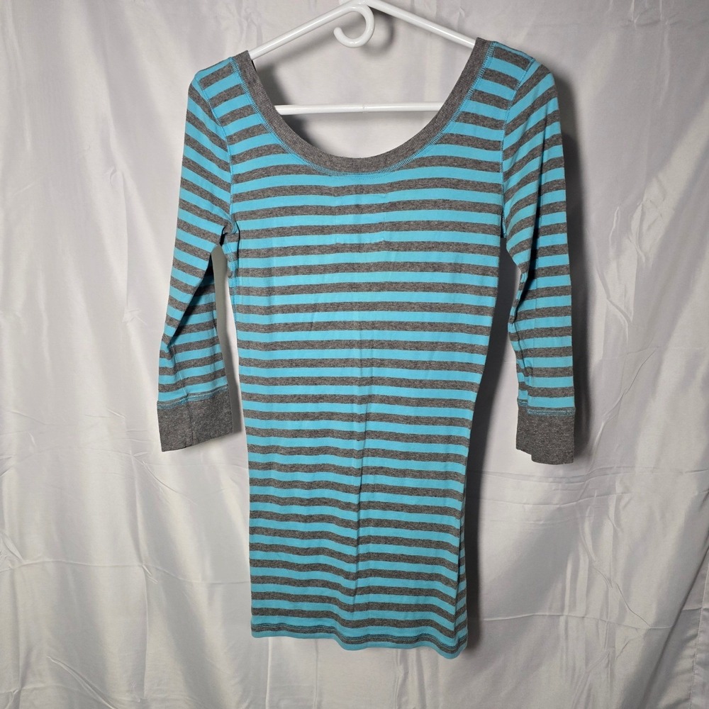 Y2k Hollister Womens 3/4 Sleeve Striped shirt layer Size M layer bella swan - Picture 4 of 7